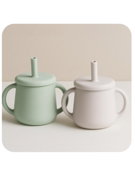 SINYA 專業研發系列｜全矽膠嬰兒學習吸管水杯 (雙耳好抓握設計 / 食品級安全矽膠 / 柔軟吸管不傷牙齦 / 幼兒自主飲水練習杯)