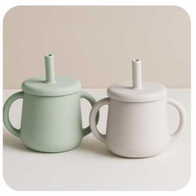 SINYA 專業研發系列|全矽膠嬰兒學習吸管水杯 (雙耳好抓握設計 / 食品級安全矽膠 / 柔軟吸管不傷牙齦 / 幼兒自主飲水練習杯) SINYA 專業研發系列|全矽膠嬰兒學習吸管水杯 (雙耳好抓握設計 / 食品級安全矽膠 / 柔軟吸管不傷牙齦 / 幼兒自主飲水練習杯)